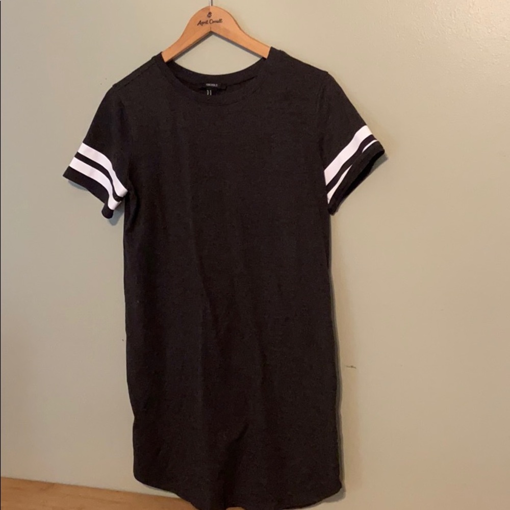 Women’s Forever 21Oversized Tee